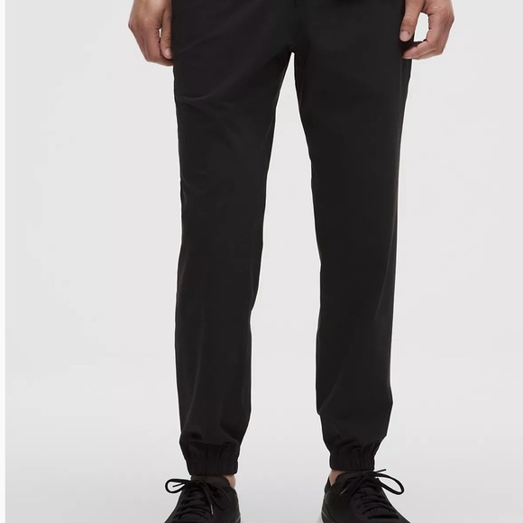 Lululemon Athletica Black Sweatpants Tapered Fit - Picture 1 of 11